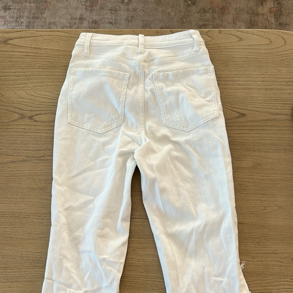 Wild Fable - White Jeans - size 2 - Picture 2 of 2